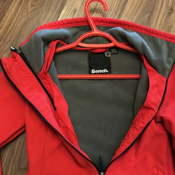 Red Bench Jacket - Picture 2 of 2